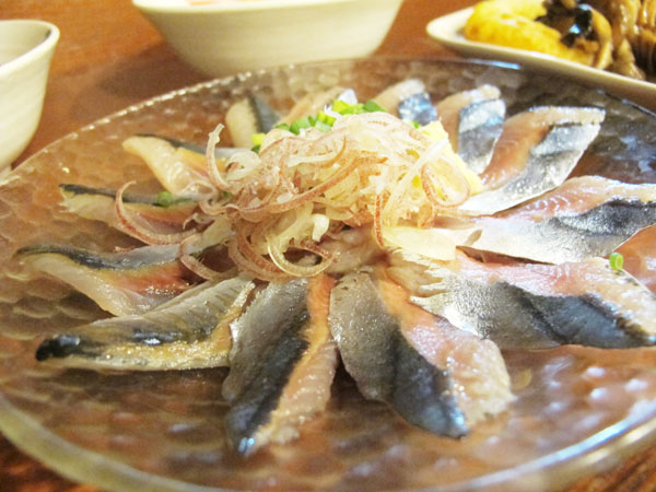 秋刀魚の刺身 